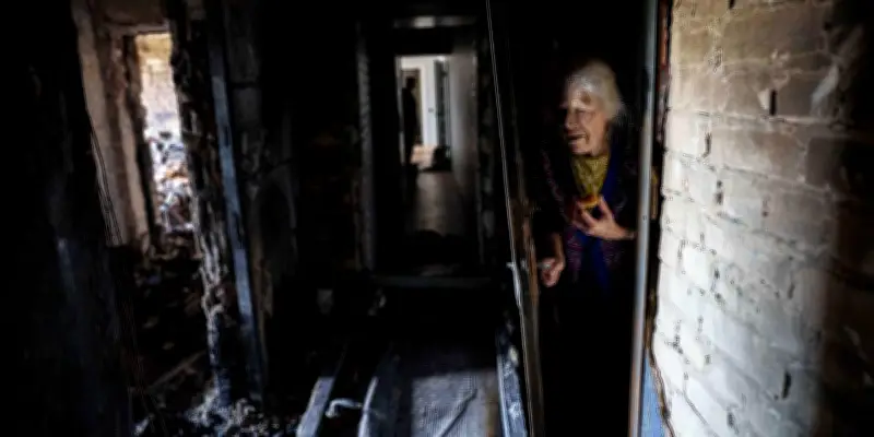 Guerre en Ukraine : frappes russes meurtrières, cathédrale touchée