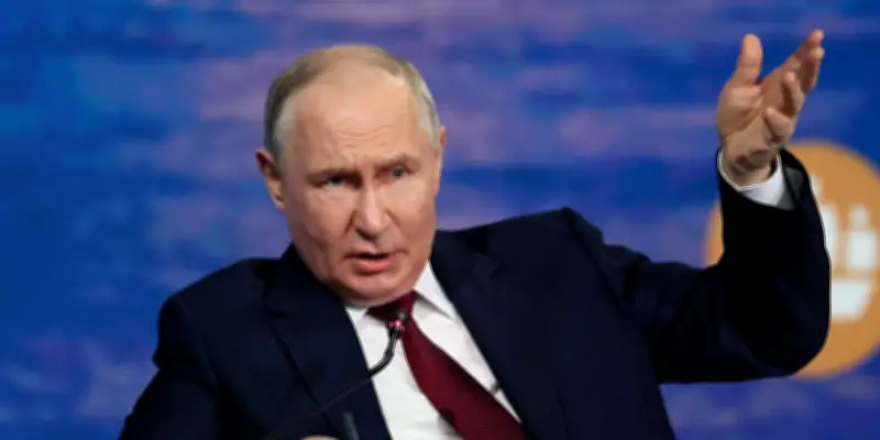 Guerre en Ukraine : Poutine rejette la rencontre directe proposée par Zelensky