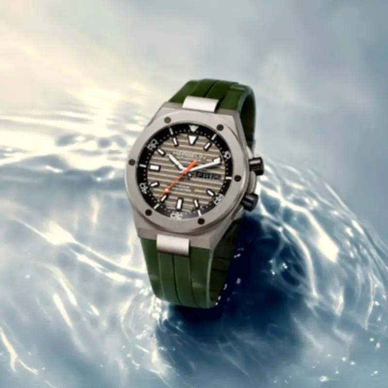 Herbelin dévoile une montre de plongée en titane à Porquerolles