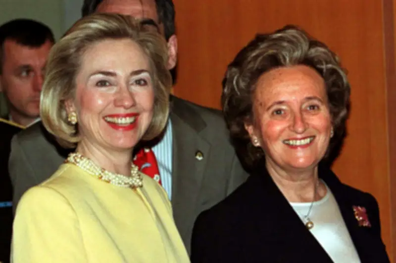 Hillary Clinton et Bernadette Chirac : une admiration réciproque