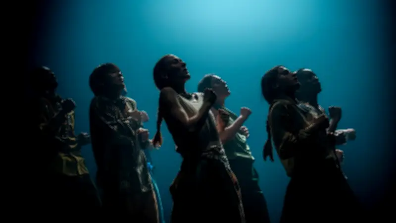 Hofesh Shechter fait danser la nuit à l'Amphithéâtre d'O à Montpellier