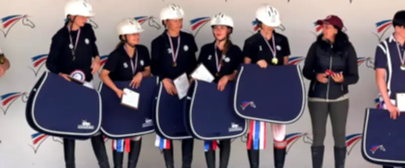Horse-Ball : le Centre Équestre Aubin brille aux championnats de France