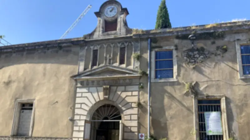 Hôtel-Dieu de Pont-Saint-Esprit transformé en résidence de standing