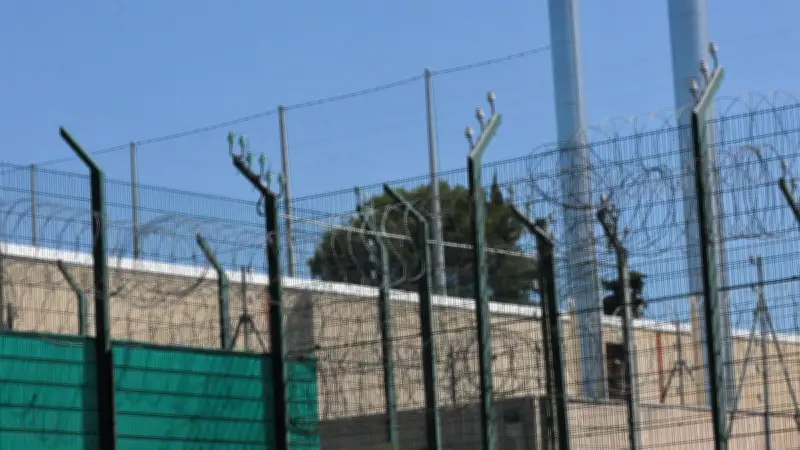 Huit couteaux et une lame de scie saisis à la prison de Nîmes, le syndicat alerte