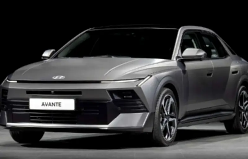 Hyundai Elantra 2024 : la berline compacte qui défie les SUV
