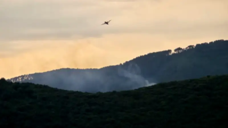 Incendie dans le Gard : feu maîtrisé, 100 pompiers toujours mobilisés