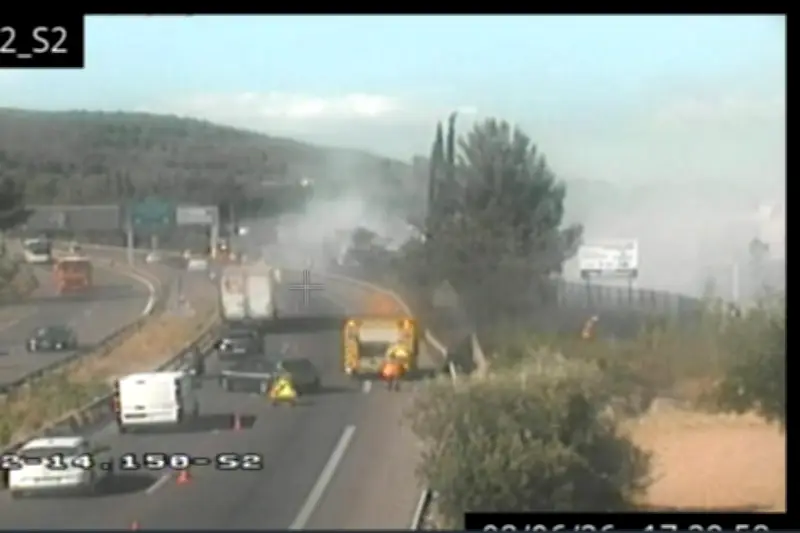 Incendie sur l'A57 : circulation perturbée entre Solliès-Pont et Solliès-Ville