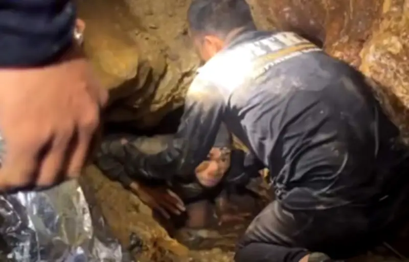 Incroyable survie de cinq villageois piégés dans une grotte au Laos