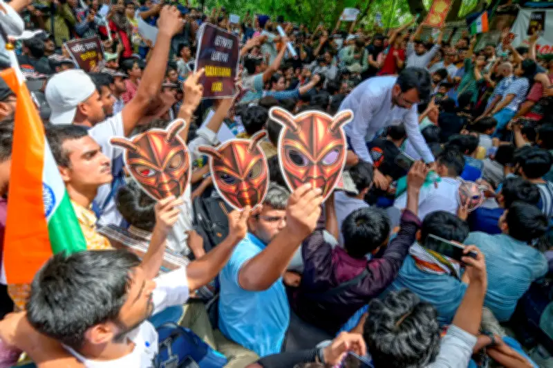Inde : la colère des jeunes diplômés contre le chômage à New Delhi