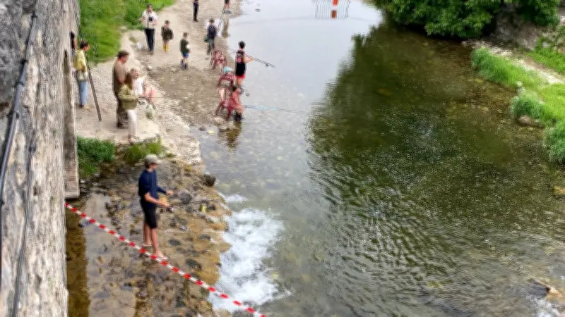 Initiation à la pêche pour les enfants à Meyrueis