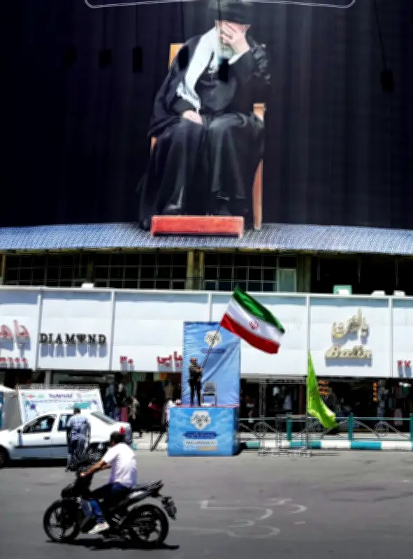 Iran : l'amertume de l'après-guerre malgré les discours de paix