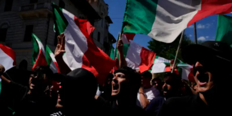 Italie : l'extrême droite manifeste pour la « remigration » à Rome