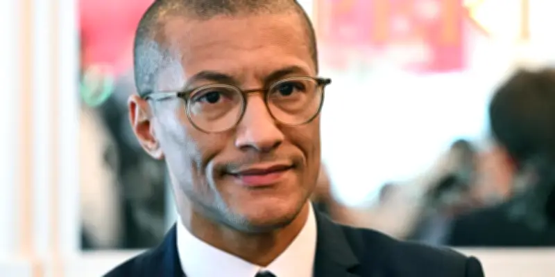 Karim Bouamrane, maire PS de Saint-Ouen, candidat à la présidentielle