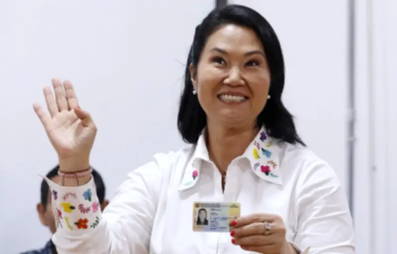 Keiko Fujimori remporte la présidentielle au Pérou après trois échecs