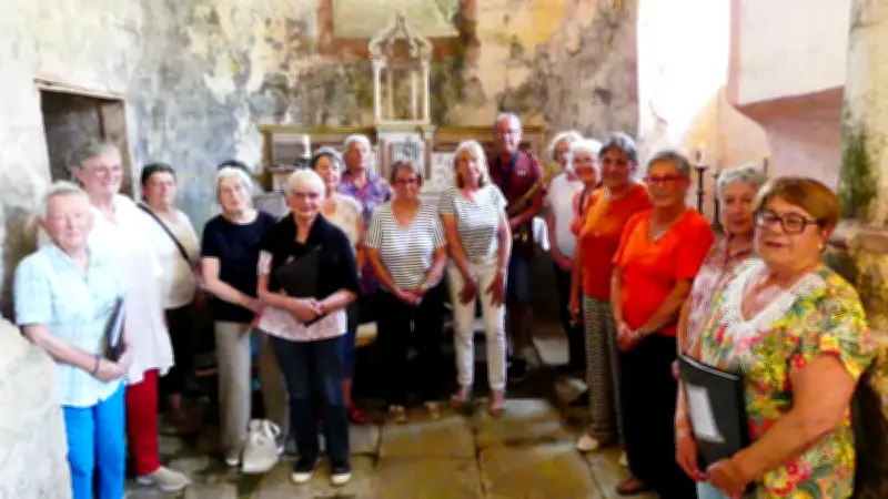 La chorale FondaCor répète dans la chapelle de Saint-Rome-de-Berlières