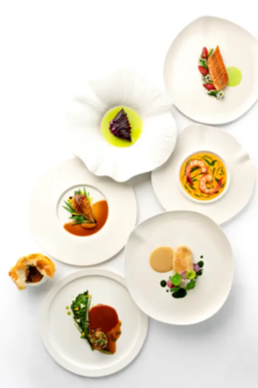 La Chèvre d'Or à Èze : Tom Meyer revisite la cuisine tranchante