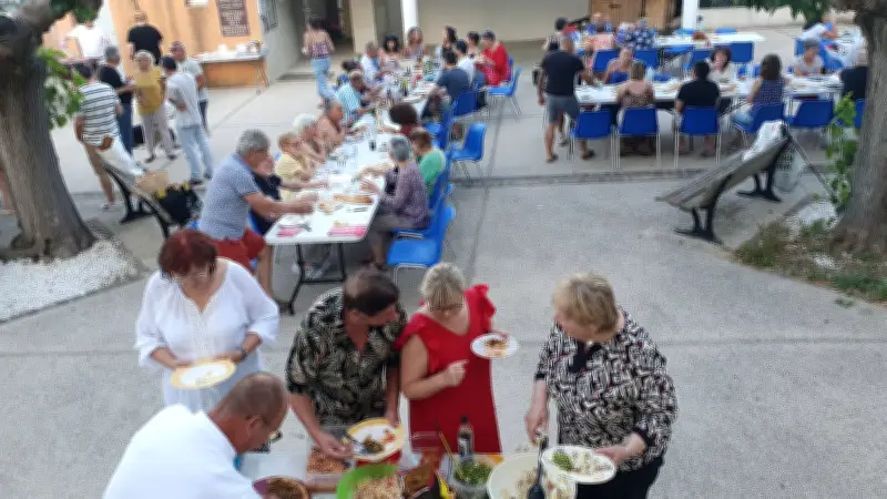 La fête des voisins rassemble 300 habitants dans les 4 quartiers de Saturargues