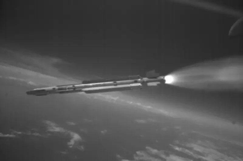 L'armée réussit le premier tir supersonique du missile MICA NG depuis un Rafale