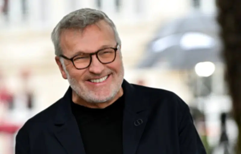 Laurent Ruquier quitte Mask Singer pour se consacrer au théâtre