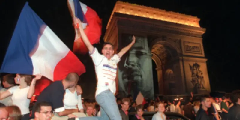LCP : le football, une arme politique dans "Les Matchs du pouvoir"
