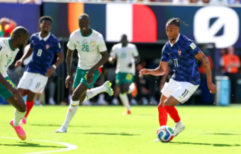 Les Bleus renversent le Sénégal après un réveil en seconde période