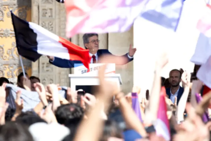 Les meetings présidentiels : un outil politique obsolète ?