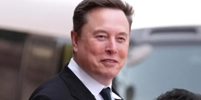 Les projets irréalistes d'Elon Musk justifient-ils la valorisation de SpaceX ?