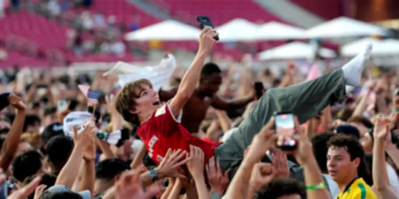 Les supporters américains fêtent leur premier succès en Coupe du monde
