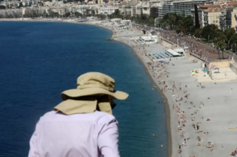 Lexique canicule : dôme de chaleur, nuit tropicale, stress thermique décryptés