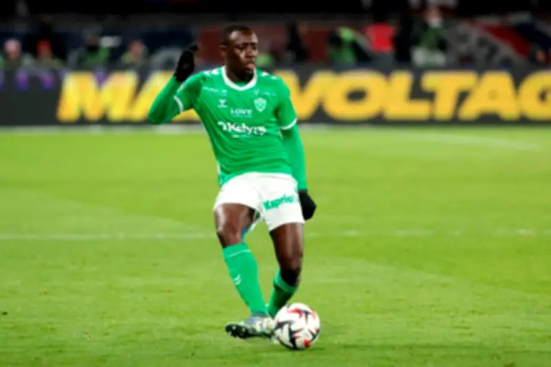 Louis Sarkozy célèbre le mariage du footballeur Dennis Appiah à Menton