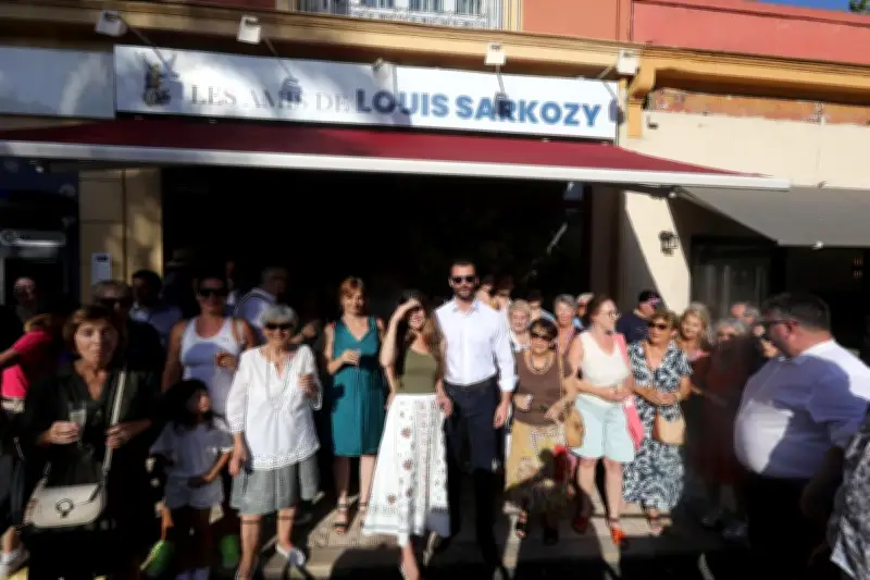 Louis Sarkozy lance son association à Menton et reste en politique