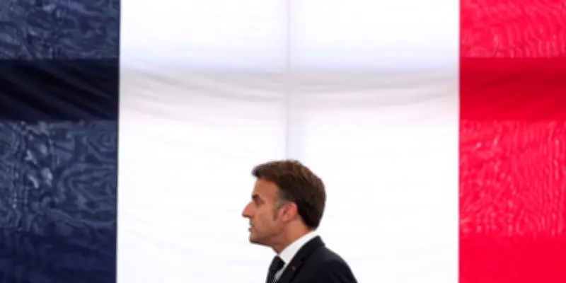 Macron annonce 93 milliards d'euros d'investissements étrangers record