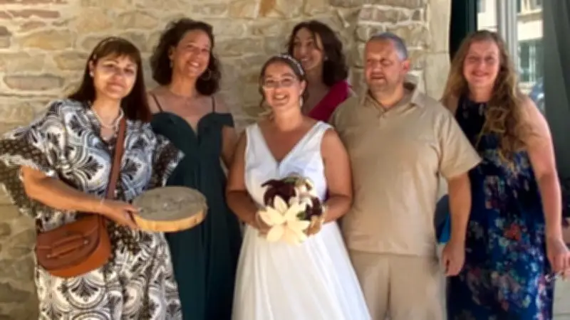Mariage de Laurie et Cédric à Nages-et-Solorgues