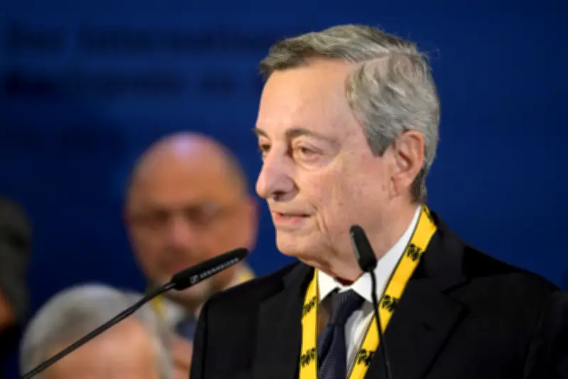 Mario Draghi sonne l'alarme : « Lutter ou disparaître »