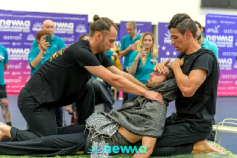 Massage à quatre mains : deux Varois champions d'Europe et « champions des champions »