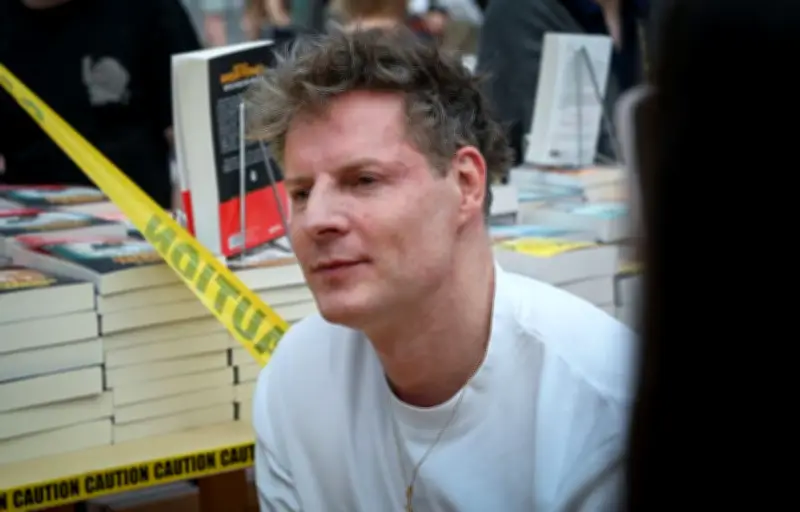 Matthieu Delormeau : l'abandon maternel, source de ses addictions