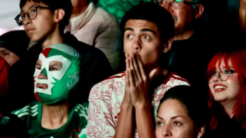 Mexique : une voiture fonce sur des supporters, 17 blessés