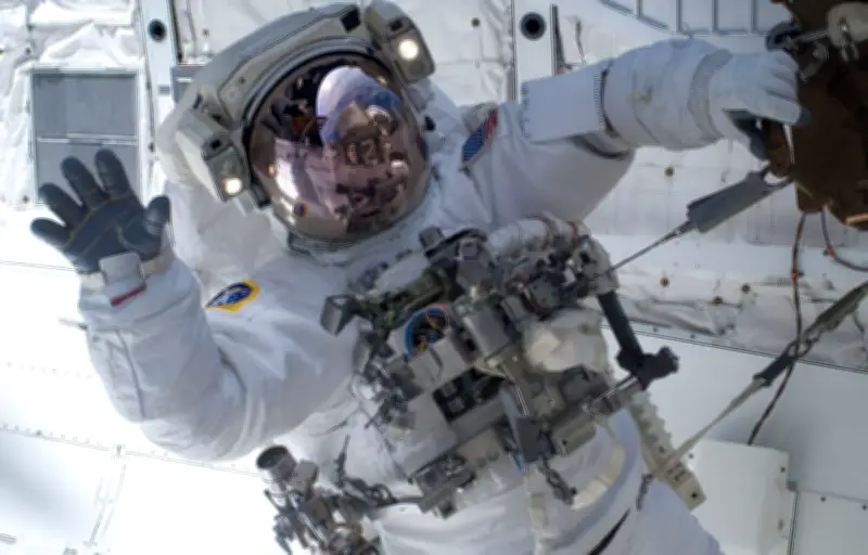 Microgravité : pourquoi les astronautes gagnent jusqu'à 5 cm dans l'espace