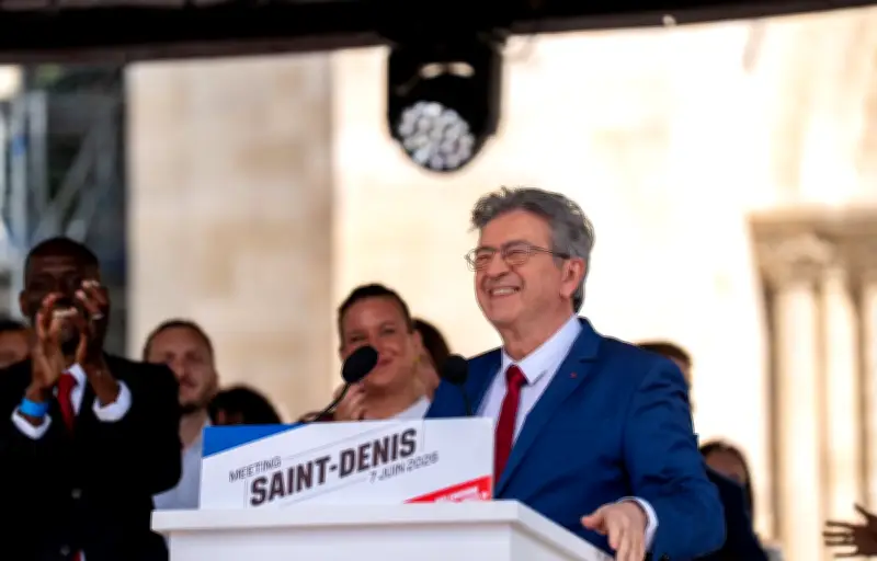 Mélenchon reprend le slogan "on est chez nous" pour sa campagne