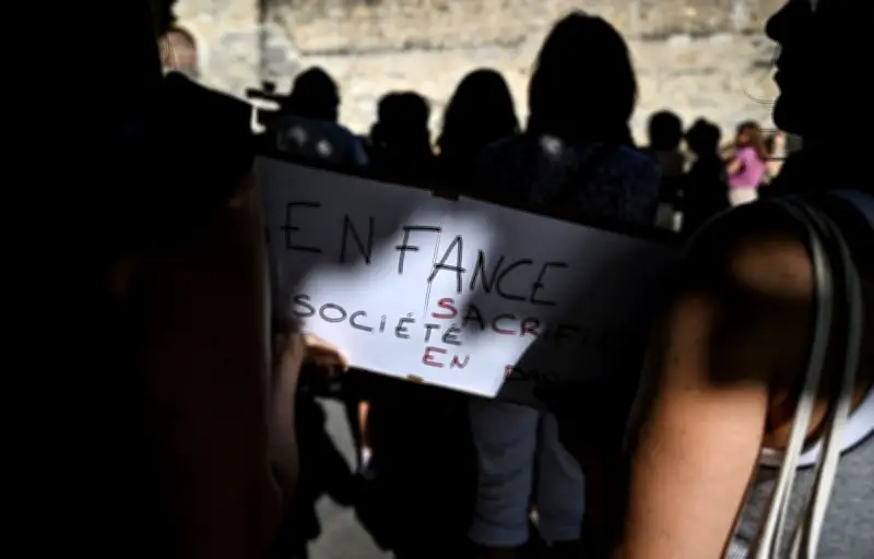 Mobilisation contre les violences sexuelles : les manifestants promettent de revenir chaque lundi