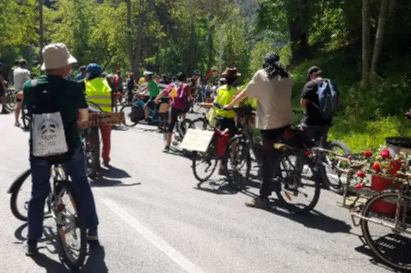 Mobilisation à vélo contre le doublement du tunnel de Tende
