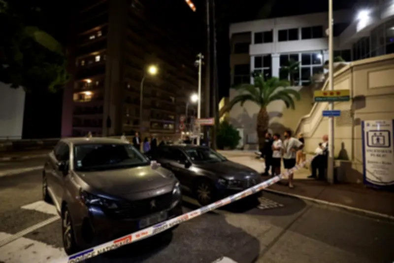 Monaco : explosion, retrait taxe colis, surprise Coupe du monde
