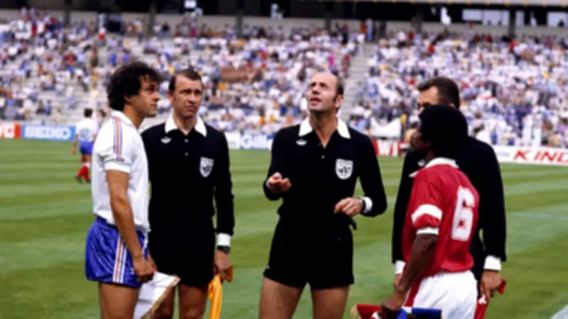 Mondial 1982 : quand la famille royale du Koweït a fait annuler un but français
