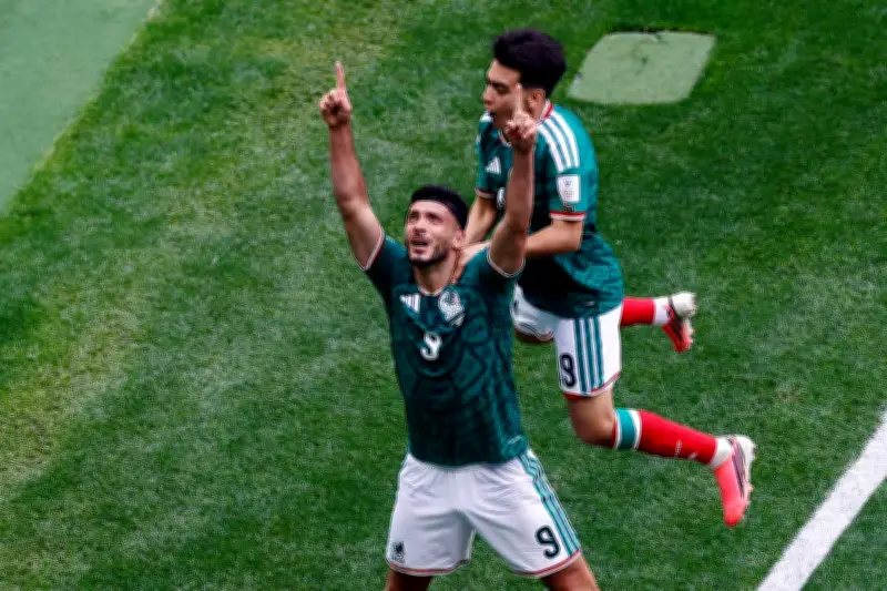Mondial-2026 : le Mexique bat l'Afrique du Sud 2-0, trois cartons rouges