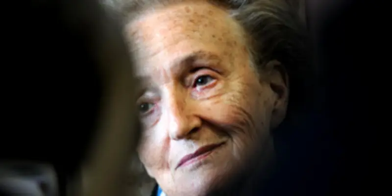 Mort de Bernadette Chirac : Macron salue une grande dame de cœur
