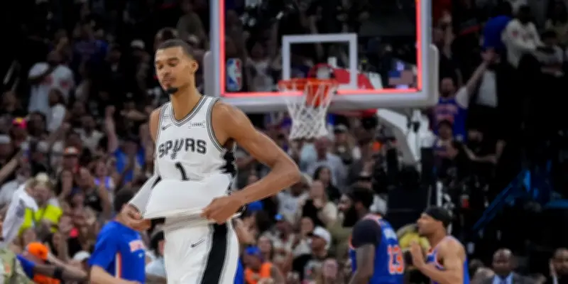 NBA : Wembanyama manque le panier de la victoire, Spurs menés 2-0
