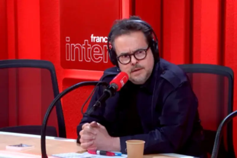 Nicolas Demorand raconte son internement psychiatrique et son retour sur France Inter