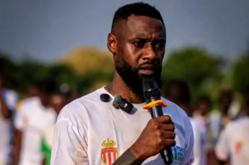 Nicolas N'Koulou lance sa fondation pour l'éducation des jeunes à Yaoundé