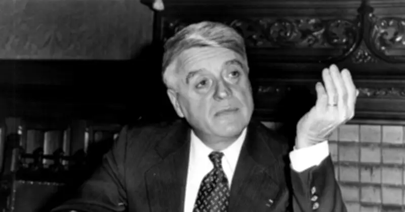 Nid d'espions : Le club libertin Roi René au cœur de l'affaire Boulin