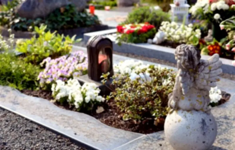 Nonagénaire retrouvé mort sur la tombe de sa femme en Saône-et-Loire